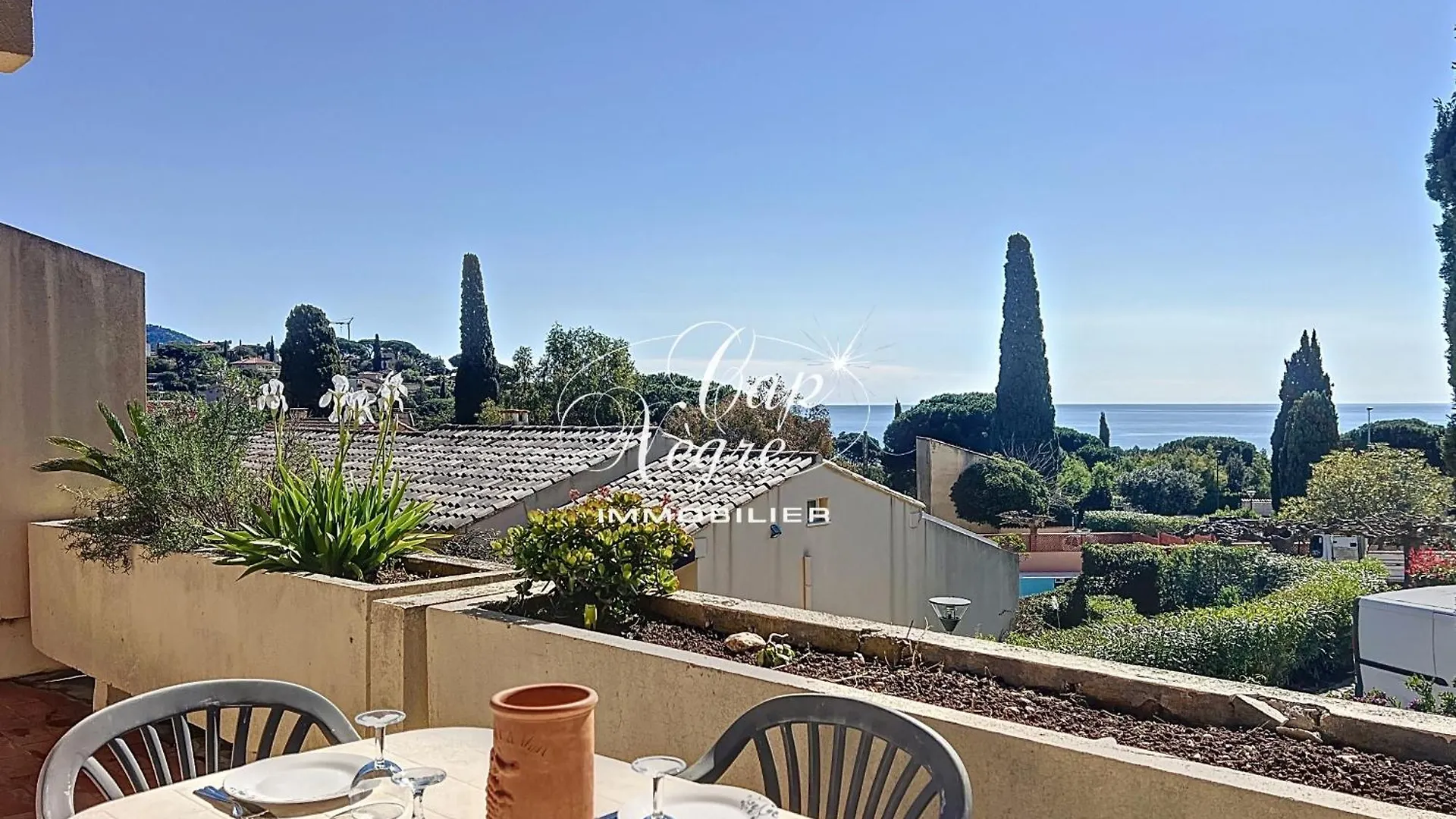 Apartment Appartement T2, 4 Personnes Terrasse Vue Mer Residence Avec Piscine A Pramousquier - Le Lavandou