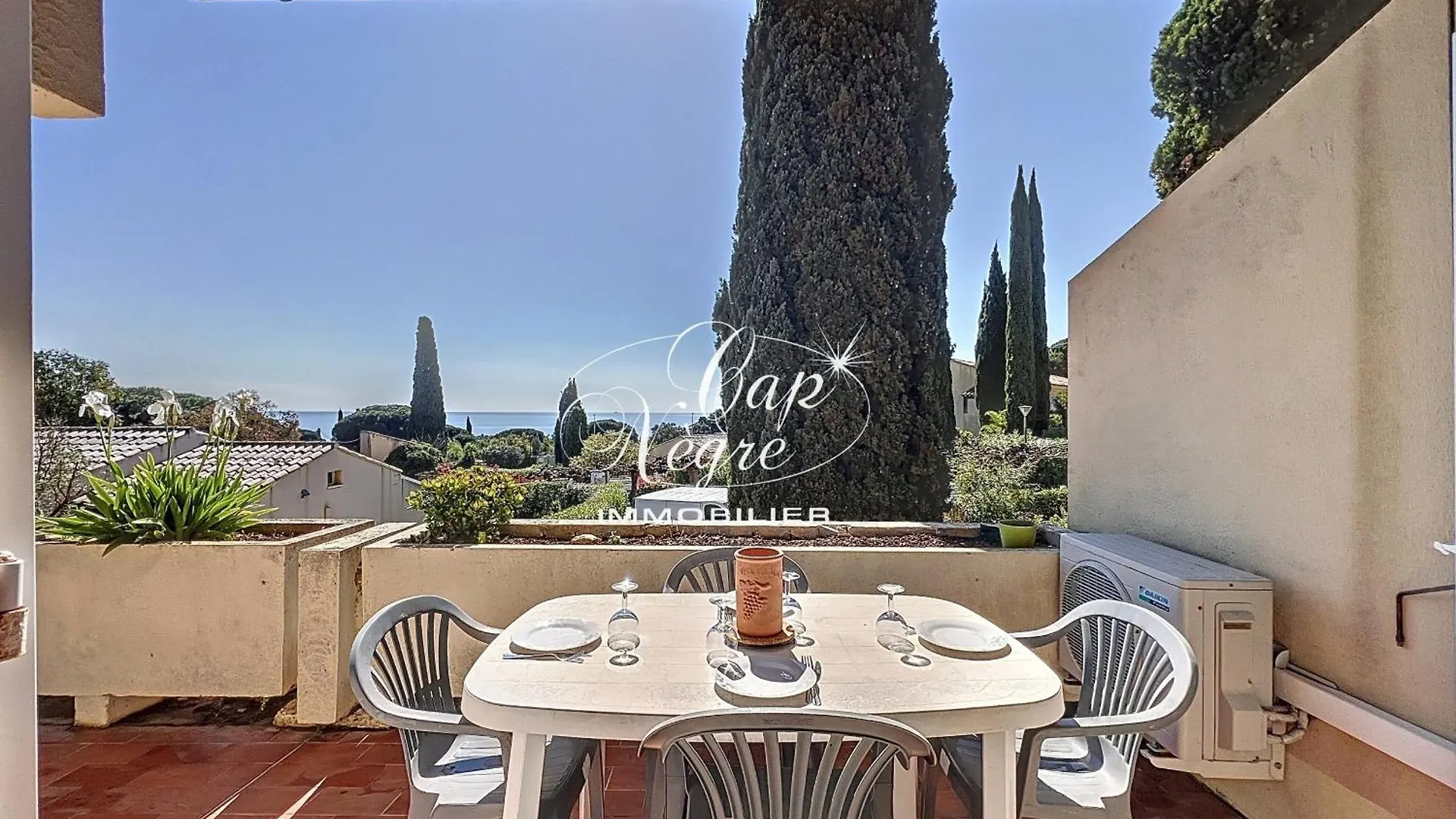 Apartment Appartement T2, 4 Personnes Terrasse Vue Mer Residence Avec Piscine A Pramousquier - Le Lavandou France